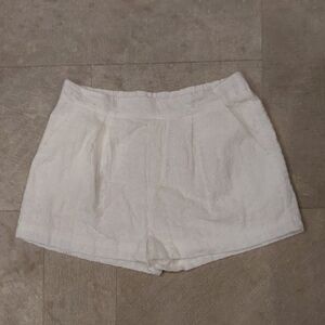 Altar'd State White Cotton Eyelet Pleated Womens Shorts Size L